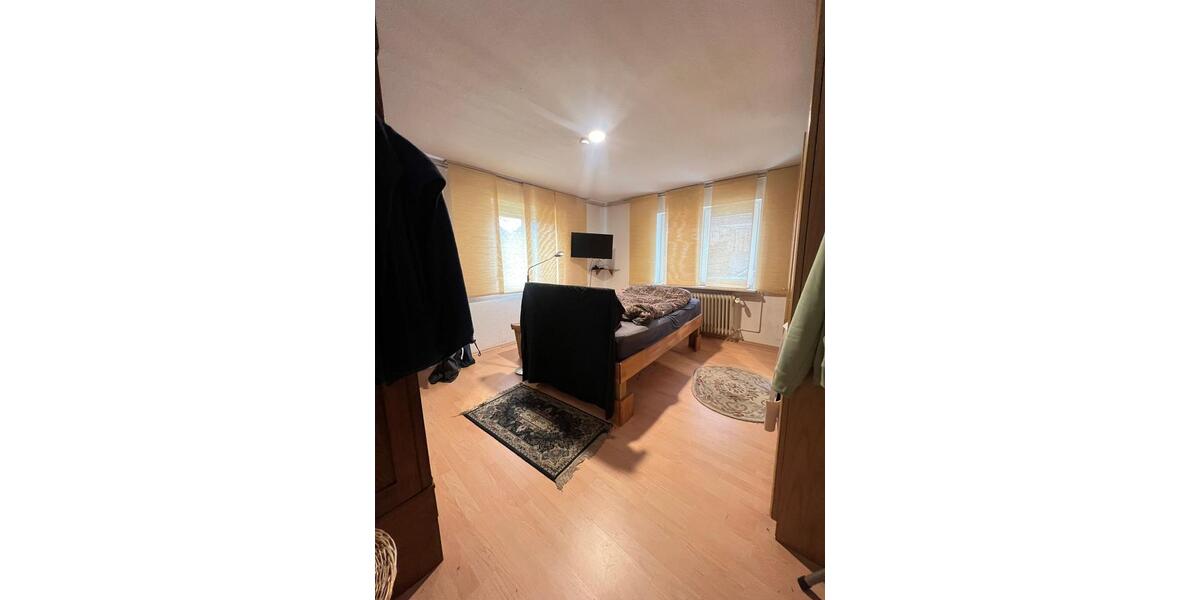 Erdgeschoßwohnung Rendsburg - 5 Zimmer, 140 m&sup2;, 1.370&euro; | Angebot:25749932