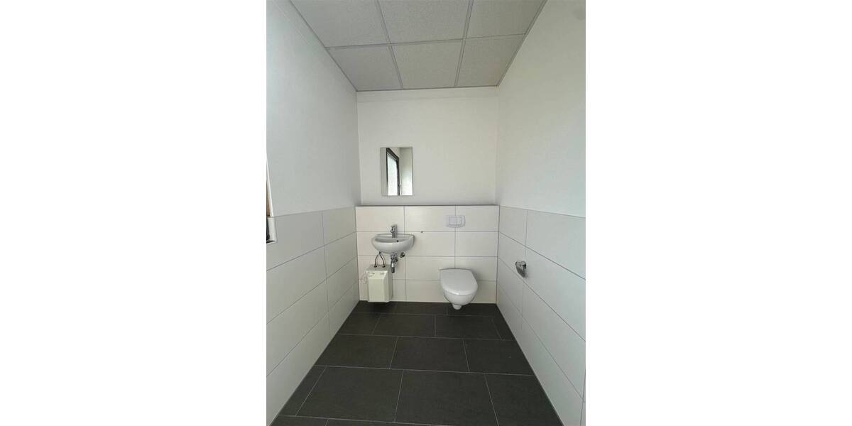 Gewerbeobjekt Leinburg Weißenbrunn - 6 Zimmer, 295 m&sup2;, 1.100&euro; | Angebot:25736779