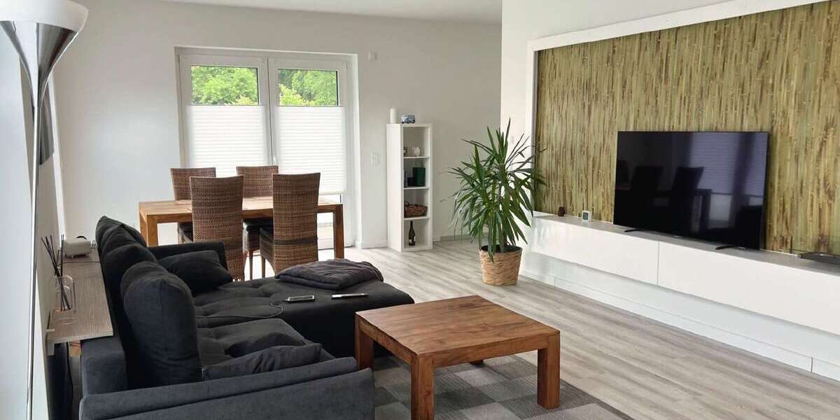 Etagenwohnung Kiel Elmschenhagen - 2 Zimmer, 90 m&sup2;, 1.195&euro; | Angebot:26887181