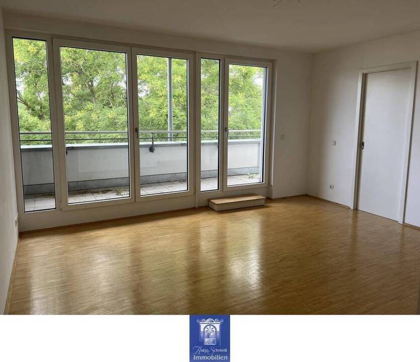 Himmlische Wohnung mit großer Dachterrasse, Fußbodenheizung und Lift!