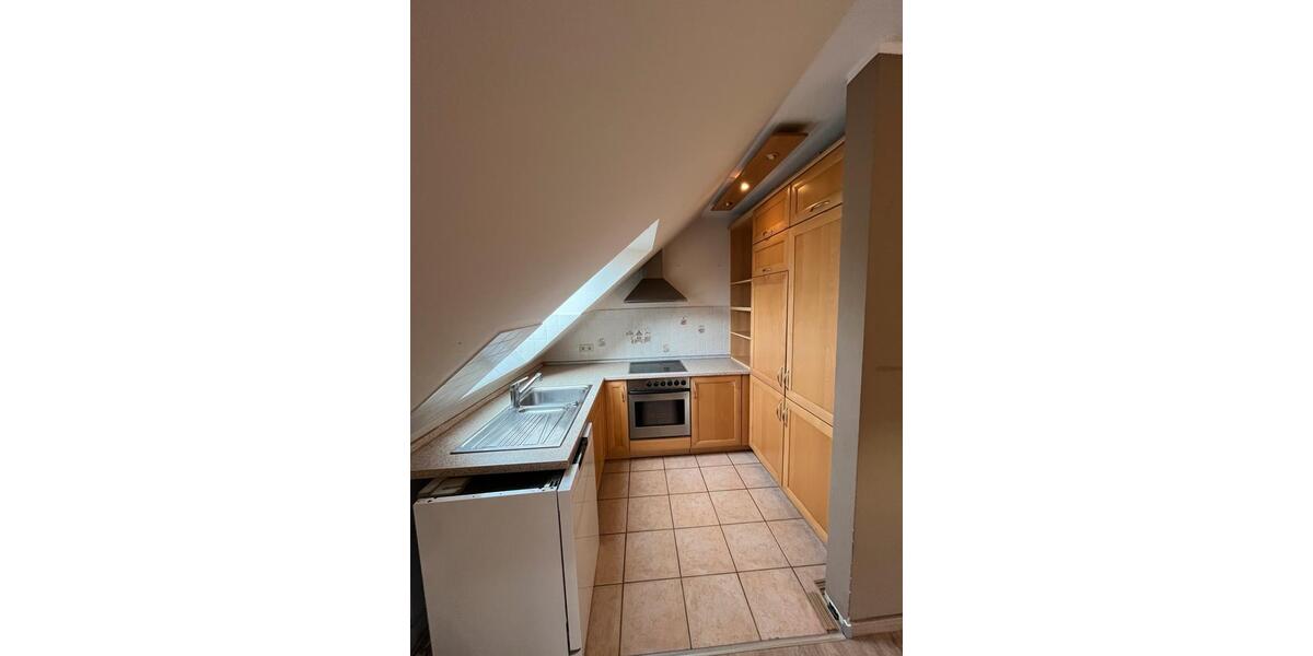 Dachgeschoßwohnung Duingen - 3 Zimmer, 73 m&sup2;, 650&euro; | Angebot:24583074