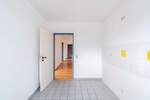 Geräumige 3-Zimmer-Whg. unweit des WorldTradeCenters. Neubau mit Aufzug an der Freiberger Straße. 3 zimmer