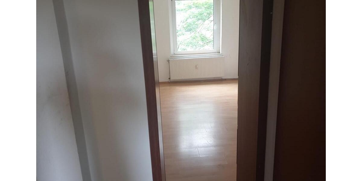 Etagenwohnung Essen Stadtbezirk V - 1 Zimmer, 47 m&sup2;, 700&euro; | Angebot:26404062