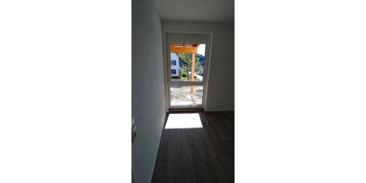 Erdgeschoßwohnung Gomadingen - 2 Zimmer, 75 m&sup2;, 900&euro; | Angebot:26699890