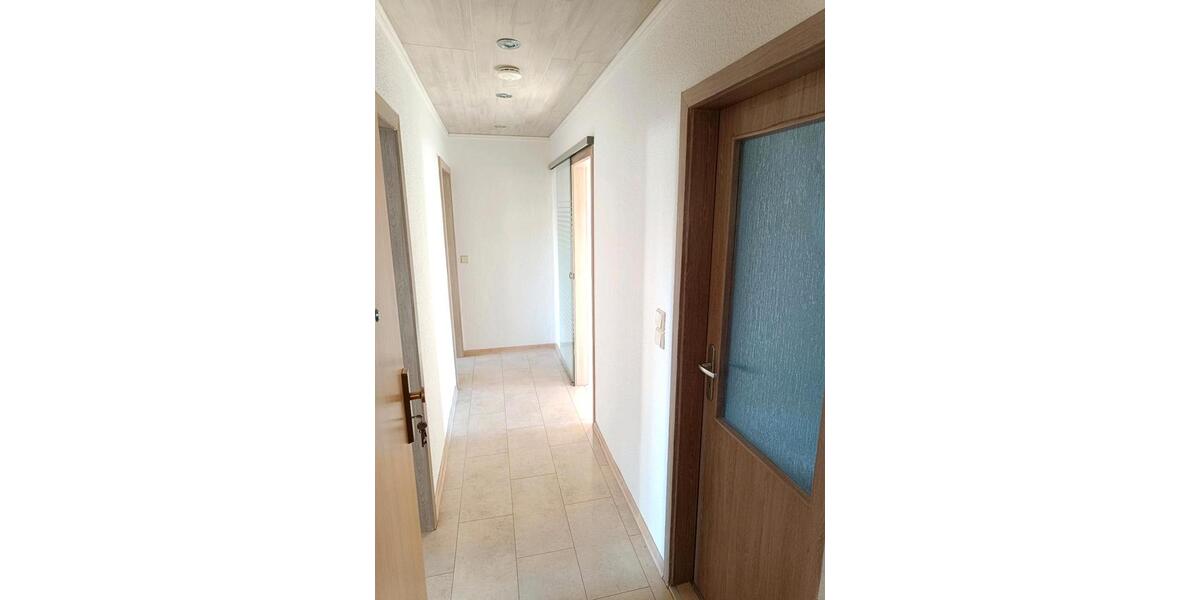 Erdgeschoßwohnung Olbernhau - 3 Zimmer, 68 m&sup2;, 390&euro; | Angebot:25291763