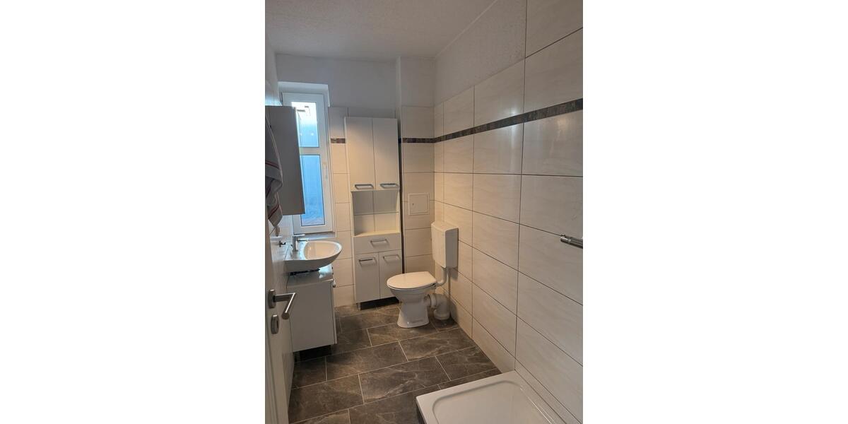 Hochparterre Erfurt Hochheim - 3 Zimmer, 57 m&sup2;, 570&euro; | Angebot:25758199