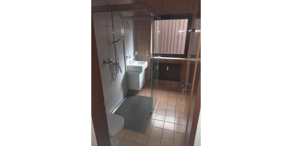 Etagenwohnung Sinzing - 2 Zimmer, 120 m&sup2;, 1.050&euro; | Angebot:24818511