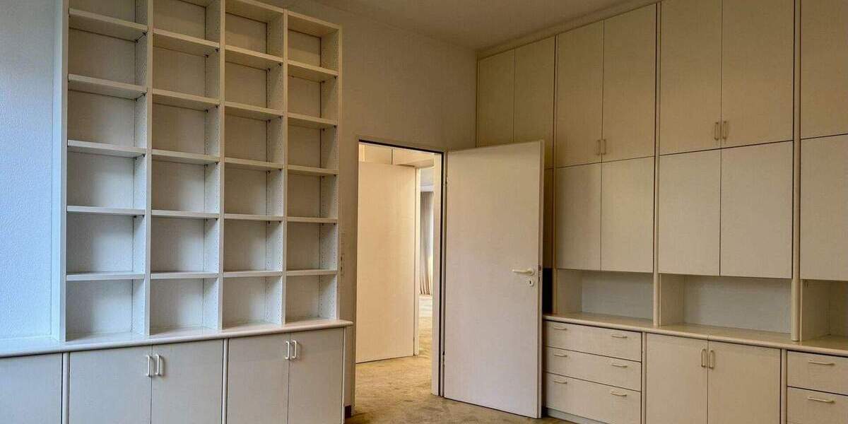 Modernisierte 3-Zimmer-Wohnung in Berlin-Dahlem mieten, ca. 180 m², große Ost- und West-Terrassen 3 zimmer