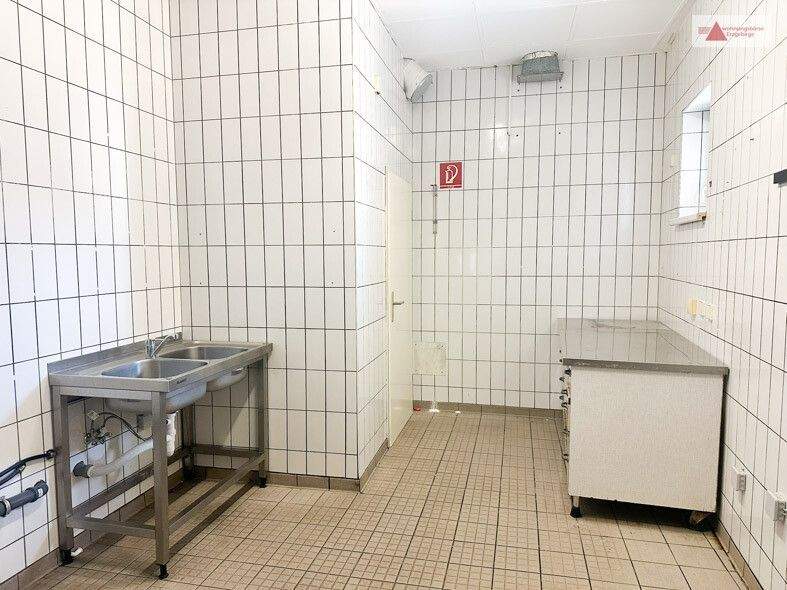 Gewerbeobjekt Kirchberg Burkersdorf - 3 Zimmer, 330&euro; | Angebot:25688338