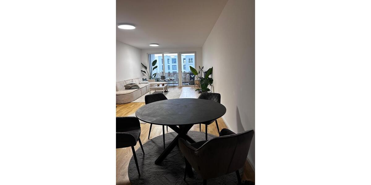 Etagenwohnung Bergisch Gladbach - 3 Zimmer, 90 m&sup2;, 1.645&euro; | Angebot:25519534