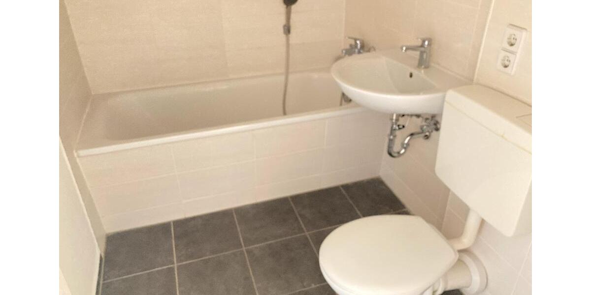 Etagenwohnung Dessau-Roßlau Roßlau - 1 Zimmer, 35 m&sup2;, 228&euro; | Angebot:26635039