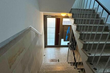 3 Zimmer DG-Wohnung mit Küche und Balkon in Fischeln 3 zimmer