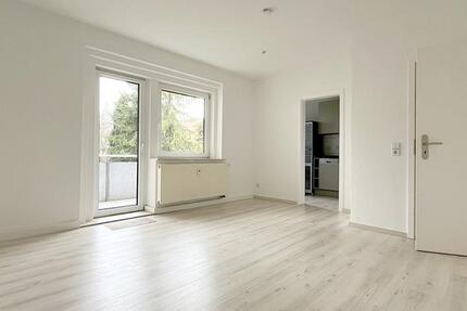 Wohnung Glauchau - 3 Zimmer, 56 m&sup2;, 360&euro; | Angebot:26003173