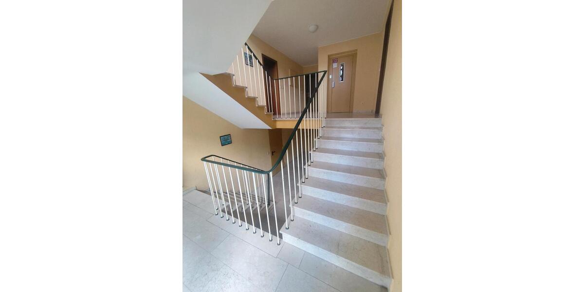 Erdgeschoßwohnung Wuppertal Gemarkung Elberfeld - 3 Zimmer, 84 m&sup2;, 1.250&euro; | Angebot:26554332