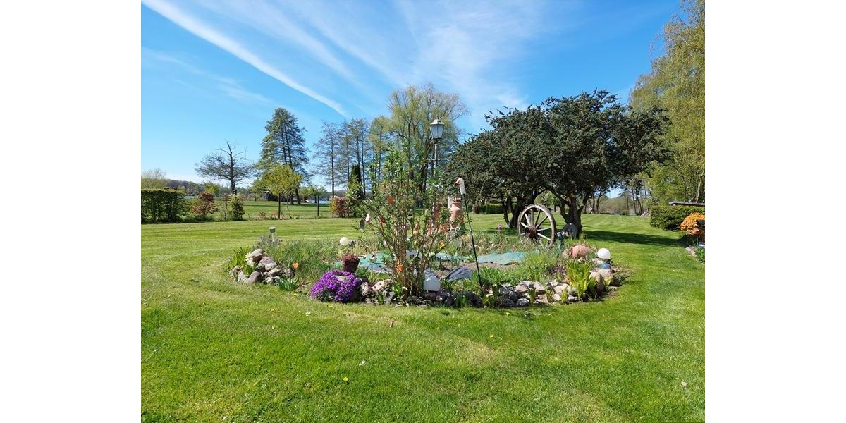 Erdgeschoßwohnung Schwerin Gartenstadt - 3 Zimmer, 115 m&sup2;, 1.728&euro; | Angebot:26381981