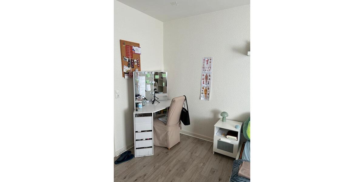 Etagenwohnung Kiel Neumühlen-Dietrichsdorf - 1 Zimmer, 60 m&sup2;, 600&euro; | Angebot:26441897