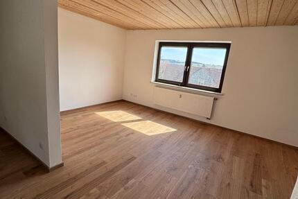 Wohnung Mallersdorf-Pfaffenberg Pfaffenberg - 2.5 Zimmer, 78 m&sup2;, 830&euro; | Angebot:25934660