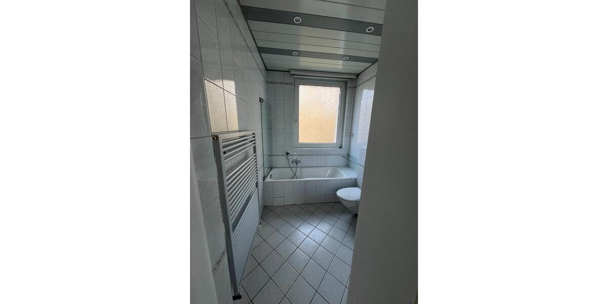 Etagenwohnung Hannover Vahrenwald-List - 3 Zimmer, 93 m&sup2;, 1.255&euro; | Angebot:26087046