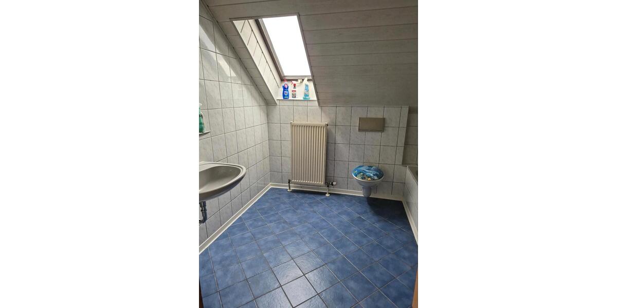Dachgeschoßwohnung Schmidgaden - 4 Zimmer, 120 m&sup2;, 1.100&euro; | Angebot:26200829
