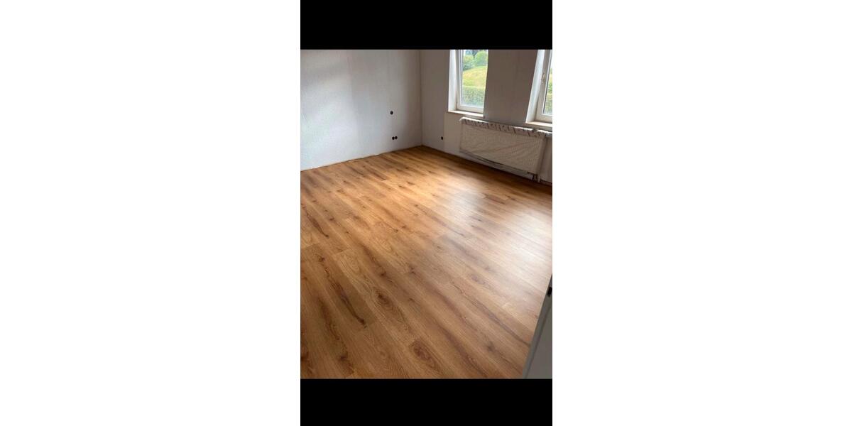 Erdgeschoßwohnung Waltershausen - 5 Zimmer, 113 m&sup2;, 950&euro; | Angebot:26038202