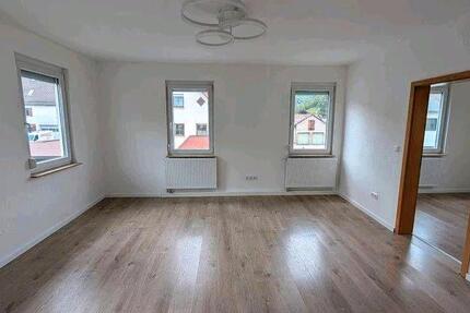 Wohnung Nürtingen - 7 Zimmer, 147 m&sup2;, 1.499&euro; | Angebot:26592362