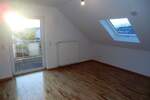 Wunderschöne helle Dachgeschosswohnung in Habichtswald-Ehlen 3 zimmer