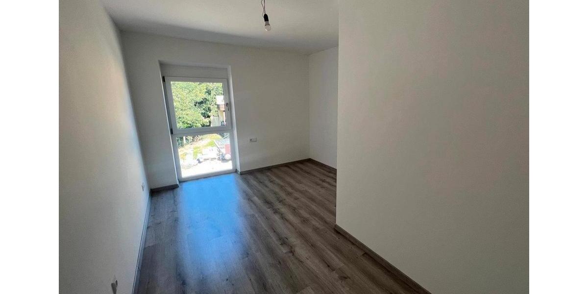 Etagenwohnung Kirchham - 4 Zimmer, 83 m&sup2;, 950&euro; | Angebot:26047318