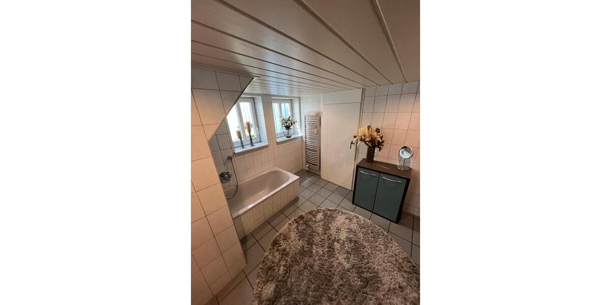 Doppelhaushälfte Wetter (Hessen) - 4 Zimmer, 137 m&sup2;, 1.400&euro; | Angebot:26664569