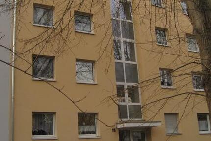 Erstbezug nach Sanierung: Helle 3- Zimmerwohnung zimmer