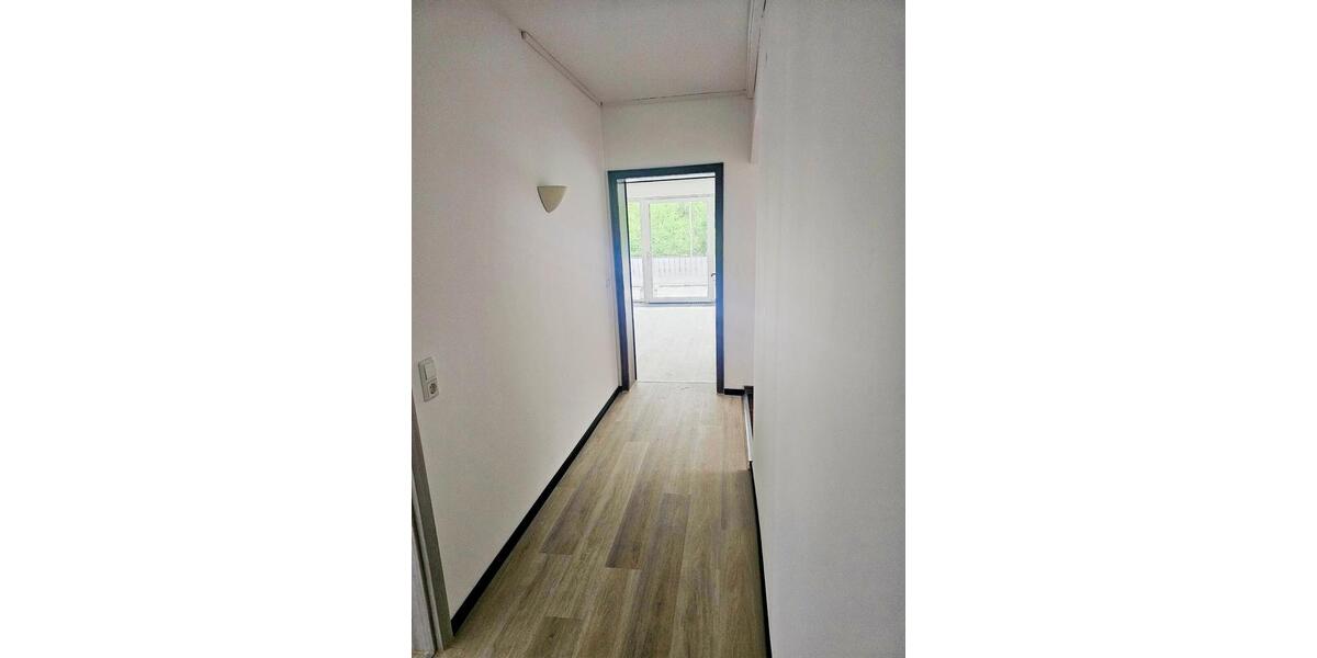 Etagenwohnung Reichshof - 4 Zimmer, 144 m&sup2;, 1.270&euro; | Angebot:26365967