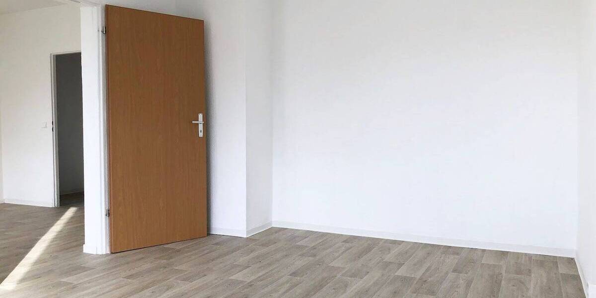 Etagenwohnung Döbeln Sörmitz - 2 Zimmer, 47 m&sup2;, 240&euro; | Angebot:26674119