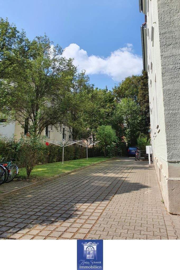 Himmlischer Dachtraum mit großer Küche zum Wohlfühlen! 3 zimmer