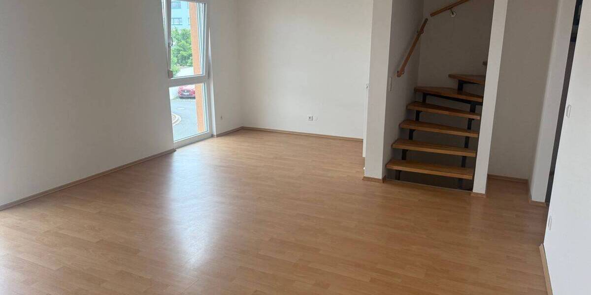 Reihenmittelhaus Feucht - 6 Zimmer, 152 m&sup2;, 1.500&euro; | Angebot:26730698