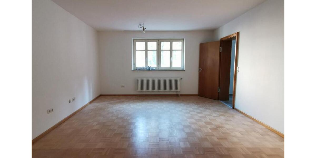 Etagenwohnung Deggendorf - 1 Zimmer, 37 m&sup2;, 400&euro; | Angebot:26560508