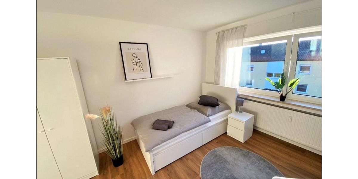 möbliertes WG-Zimmer mit Wlan, Smart-TV, eigener Balkon, Bad, Wc und Küche zur Teilung, Waschmaschine, Trockner 1 zimmer