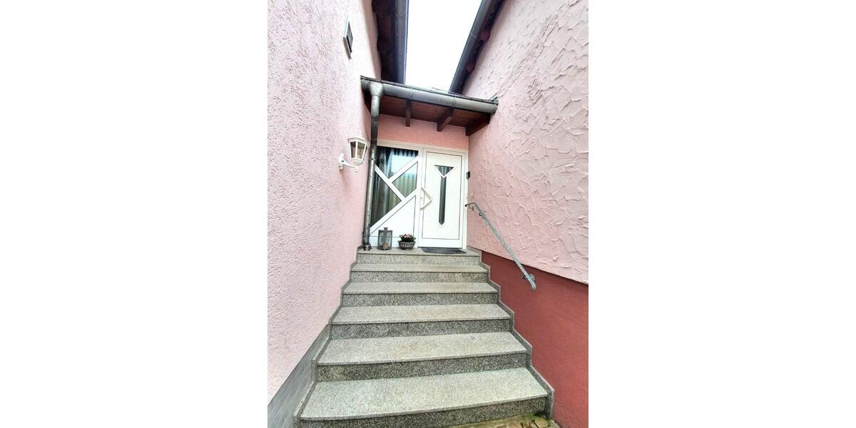 Einfamilienhaus Nidderau - 4.5 Zimmer, 115 m&sup2;, 2.000&euro; | Angebot:23875461