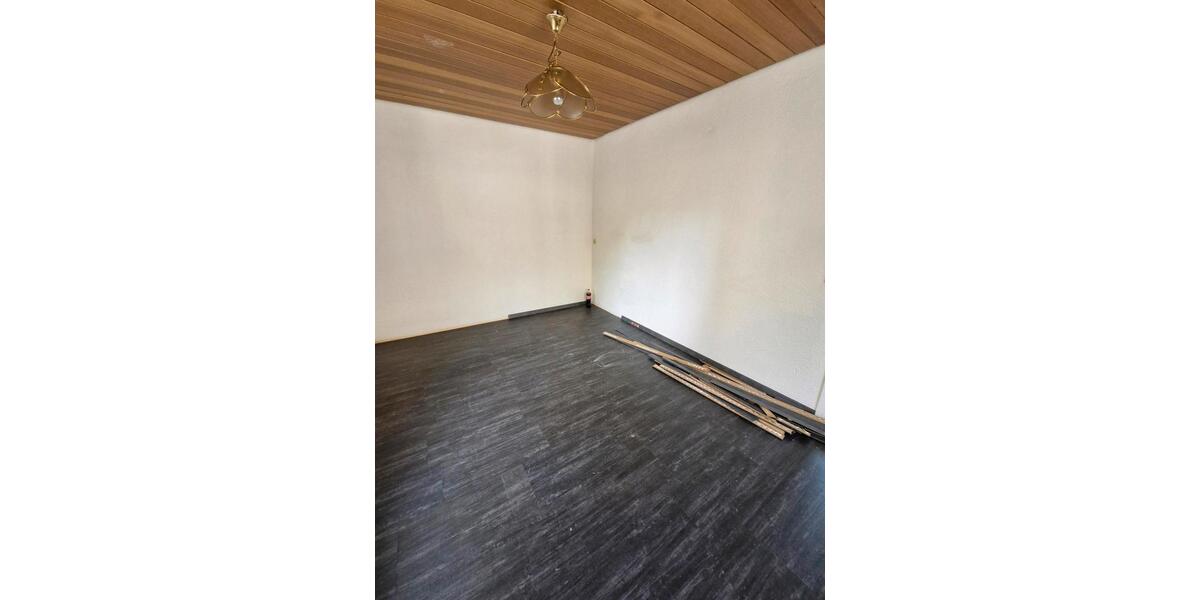 Etagenwohnung Mengen - 3 Zimmer, 72 m&sup2;, 650&euro; | Angebot:26444677