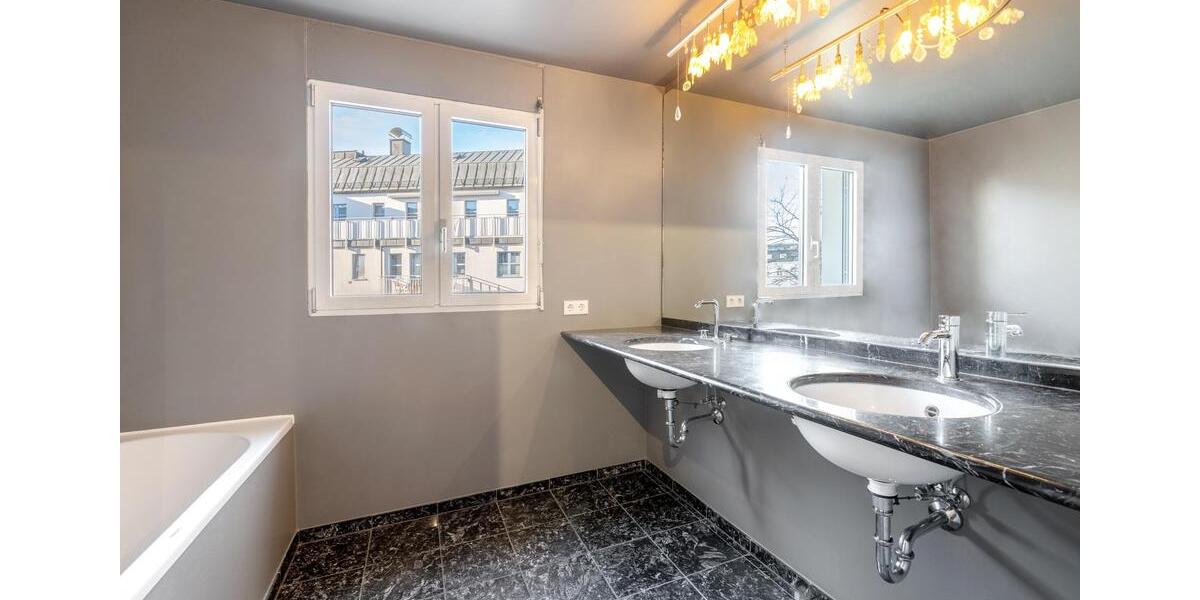 Dachgeschoßwohnung München Schwabing-Freimann - 3 Zimmer, 144 m&sup2;, 2.980&euro; | Angebot:25082631