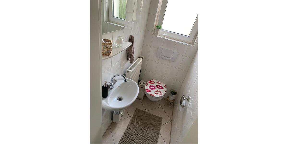 Etagenwohnung Sundern (Sauerland) - 2 Zimmer, 94 m&sup2;, 950&euro; | Angebot:24768837