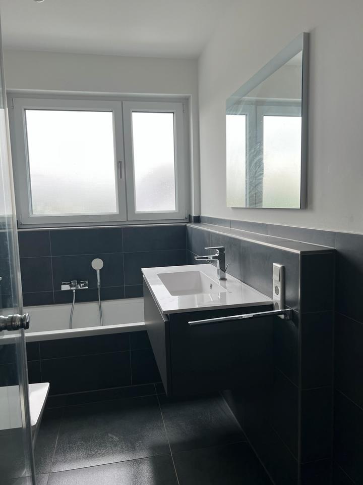 Attraktive 3-Zimmer Penthouse Wohnung mit Balkon und Einbauküche