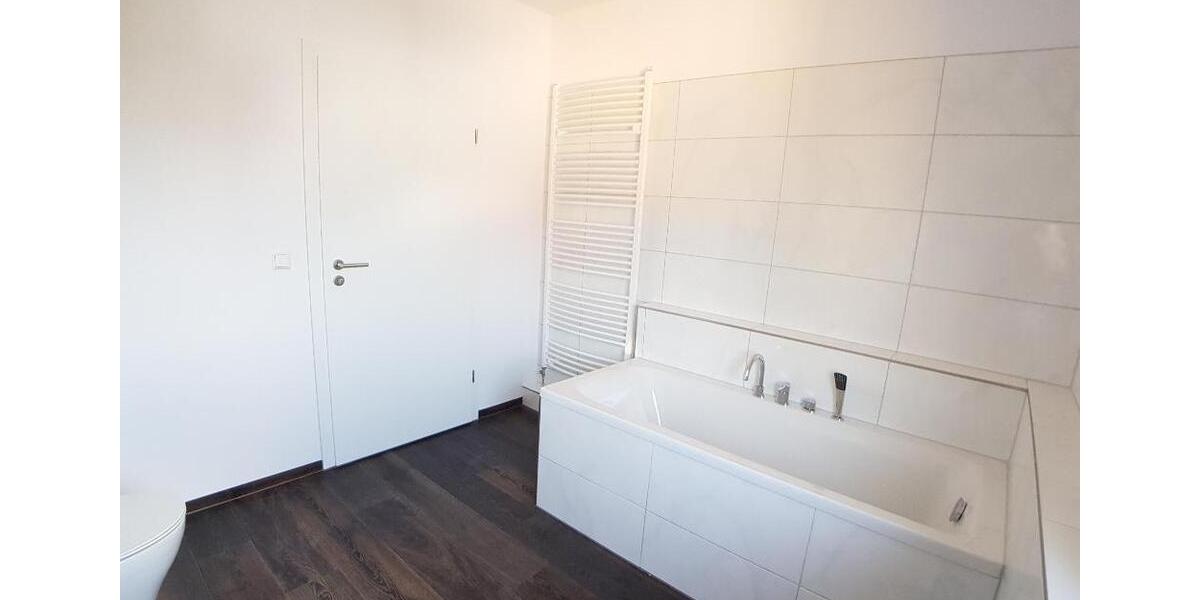 Etagenwohnung Hohenstein-Ernstthal Ernstthal - 4 Zimmer, 97 m&sup2;, 727&euro; | Angebot:20444552