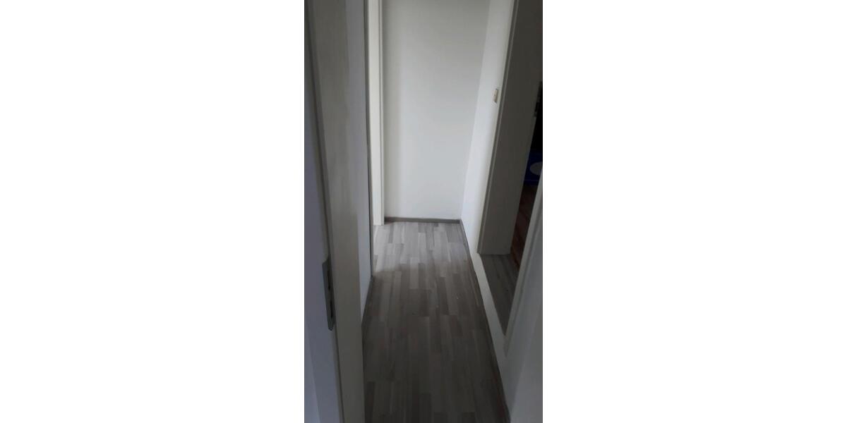 Dachgeschoßwohnung Guxhagen - 4 Zimmer, 75 m&sup2;, 700&euro; | Angebot:26348428
