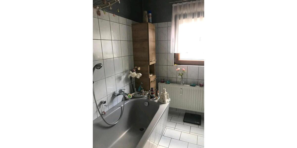 Dachgeschoßwohnung Hammersbach - 3 Zimmer, 110 m&sup2;, 1.100&euro; | Angebot:25025013