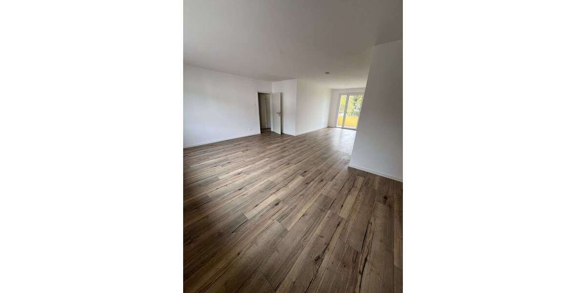 Etagenwohnung Mitterharthausen Mitterharthausen - 5 Zimmer, 114 m&sup2;, 865&euro; | Angebot:26327499