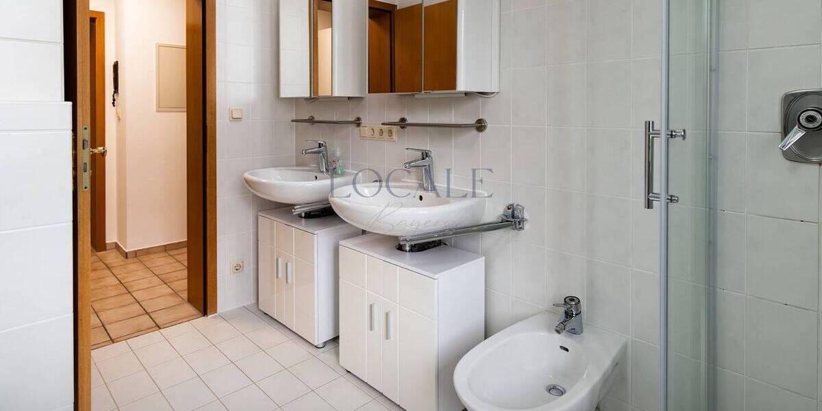 Etagenwohnung Markt Schwaben - 4 Zimmer, 108 m&sup2;, 1.950&euro; | Angebot:25701177