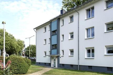 Demnächst für Sie eine gut geschnittene Bezugsfertige 2,5 Zimmer Wohnung mit Balkon 2 zimmer