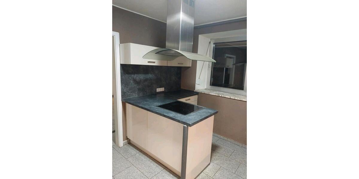 Einfamilienhaus Üttfeld - 7 Zimmer, 140 m&sup2;, 1.050&euro; | Angebot:24735854