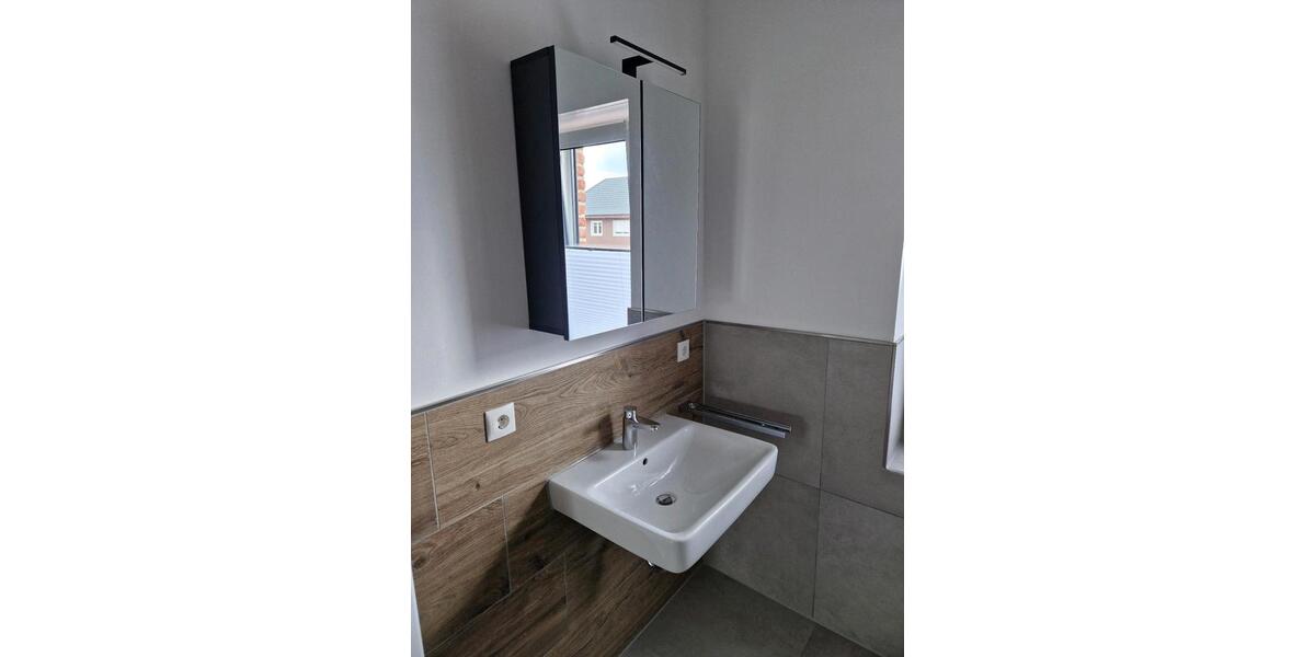 Dachgeschoßwohnung Bösel - 3 Zimmer, 70 m&sup2;, 680&euro; | Angebot:26600924