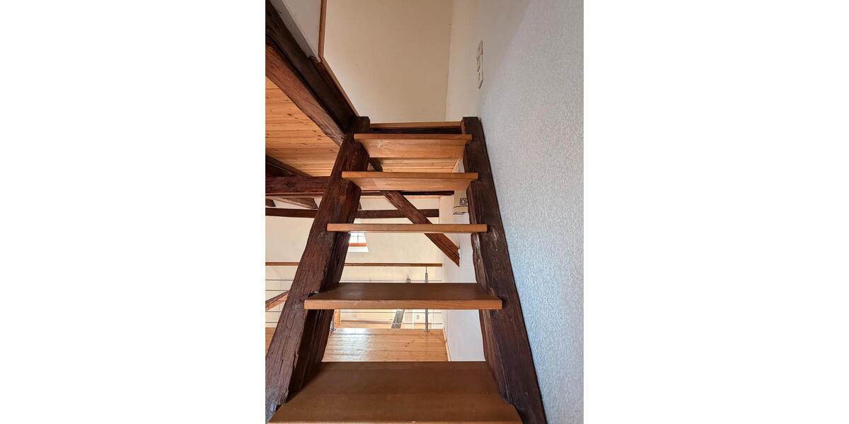 Dachgeschoßwohnung Naumburg (Saale) - 3 Zimmer, 100 m&sup2;, 765&euro; | Angebot:26426151