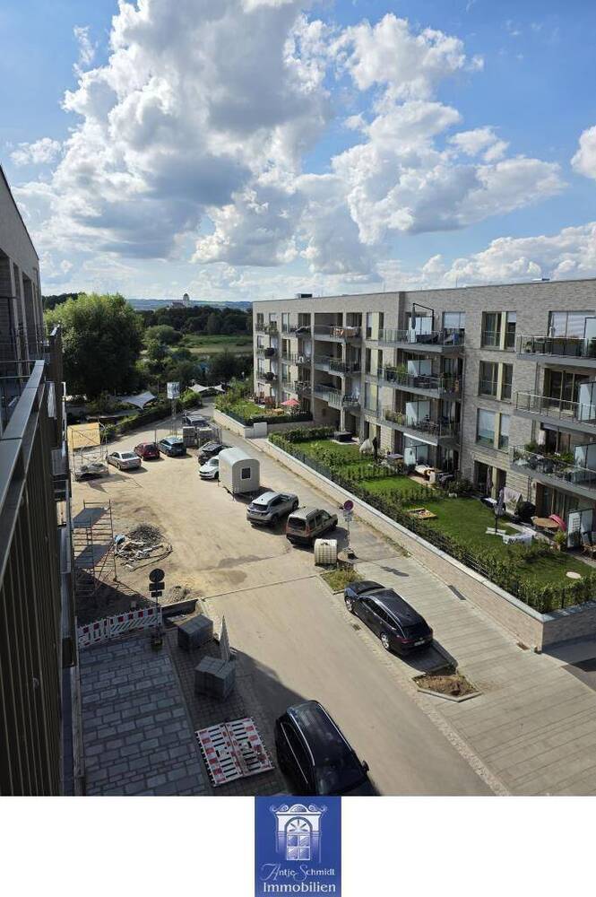 Dem Himmel sehr nah...Wunderschönes Wohnen mit Dachterrasse! Herrlichem Blick über die Stadt!
